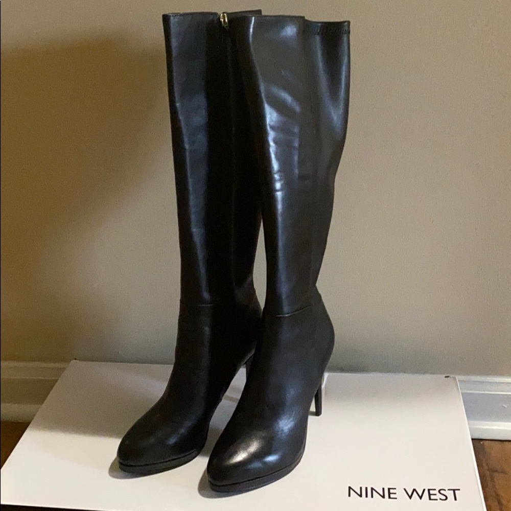 NINE WEST Quizme Platform Boots! Black, Size 7